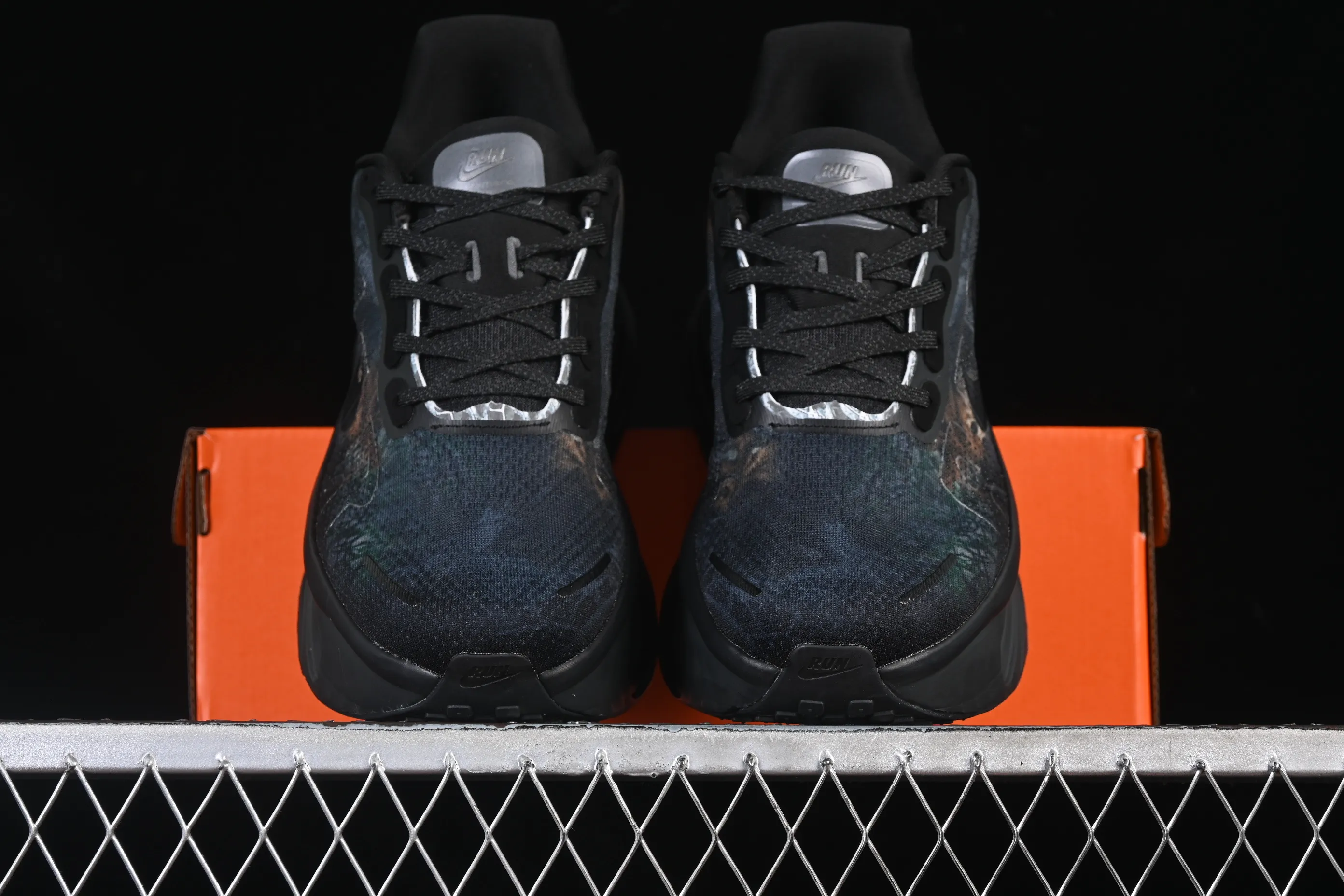 All Categories Nk Air Force 1 Air Force Series Nk Air Force 1 Low Air Force Low Nike Air Zoom Vomero Premium Nike Mesh Thick Sole Air Cushion Running Shoes IO7325-001
